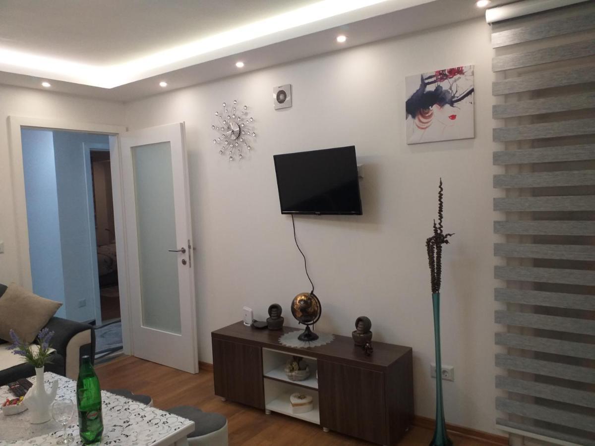 Trosoban Apartman Sarajevo, Ilidza Centar 外观 照片