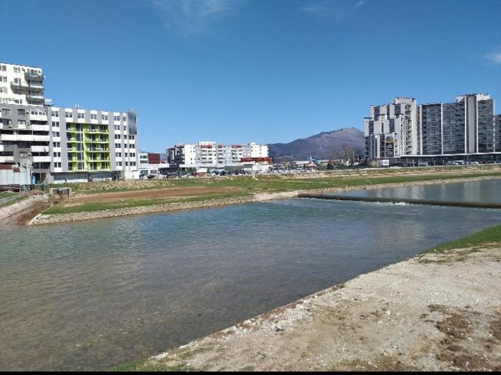 Trosoban Apartman Sarajevo, Ilidza Centar 外观 照片