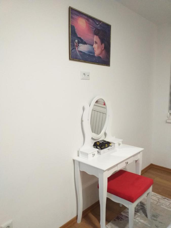 Trosoban Apartman Sarajevo, Ilidza Centar 外观 照片
